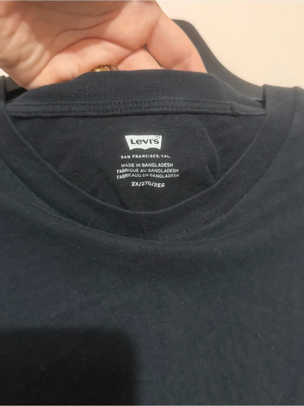 Levi's Black Short-Sleeve Crewneck Tee with Red Logo
